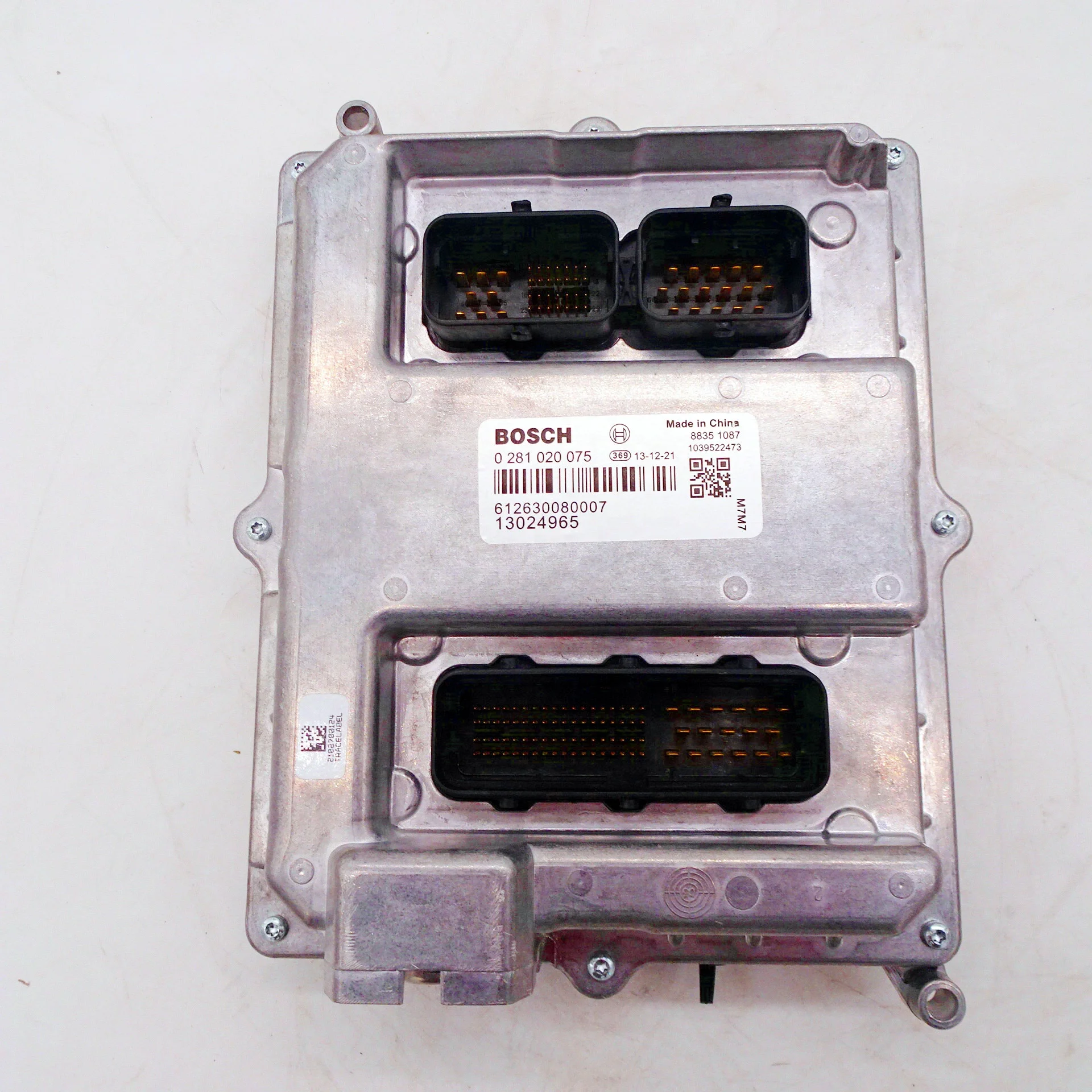 Automotive ecu 612630080007 0281020075 electronic control module