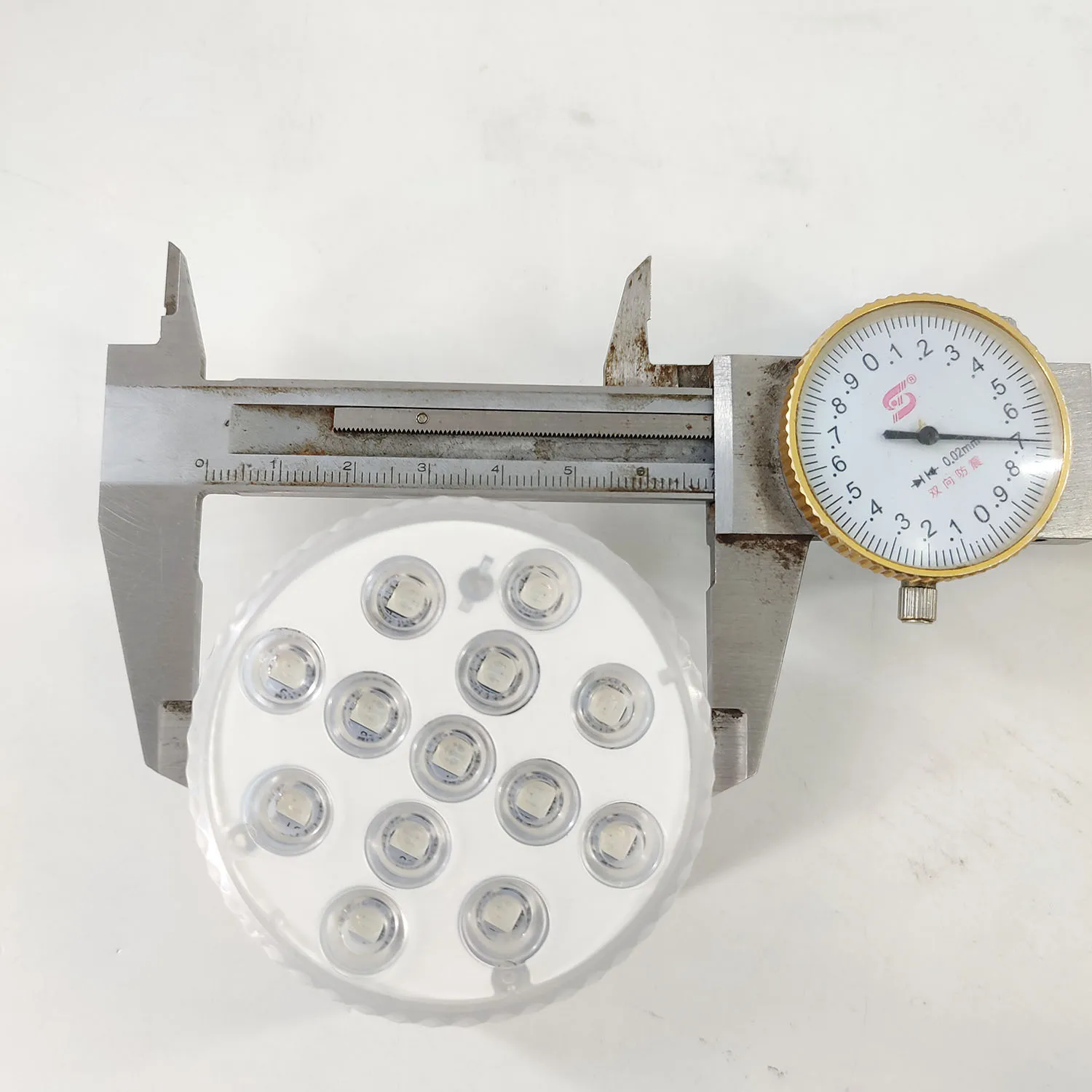 Rechargeable Pond Lights 13 LED IP68 Magnetic Waterproof Pond Lights RF Remote Controlled RGB Submersible LED Lights for Vase