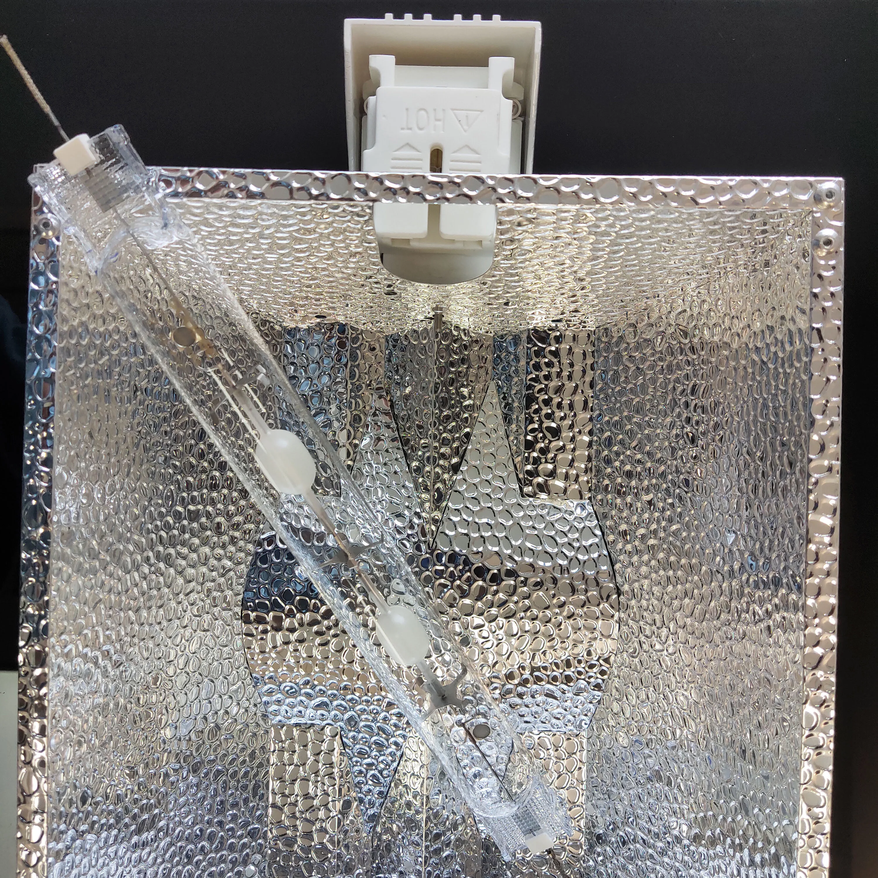 CMH 630W double ended full spectrum usage for indoor horticulture