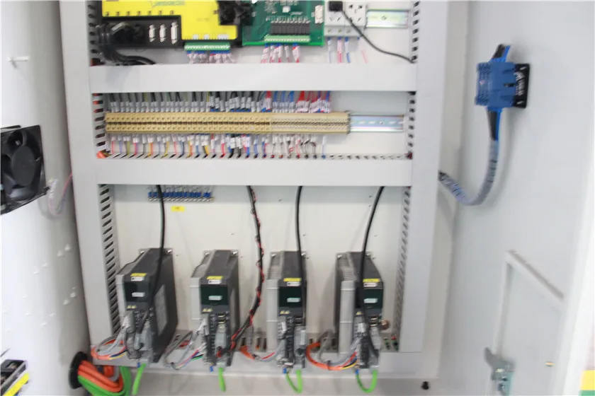 
TS-4-Y 0.1MM Processing Precision 1325 3D Wood cnc router machine with pressure roller 