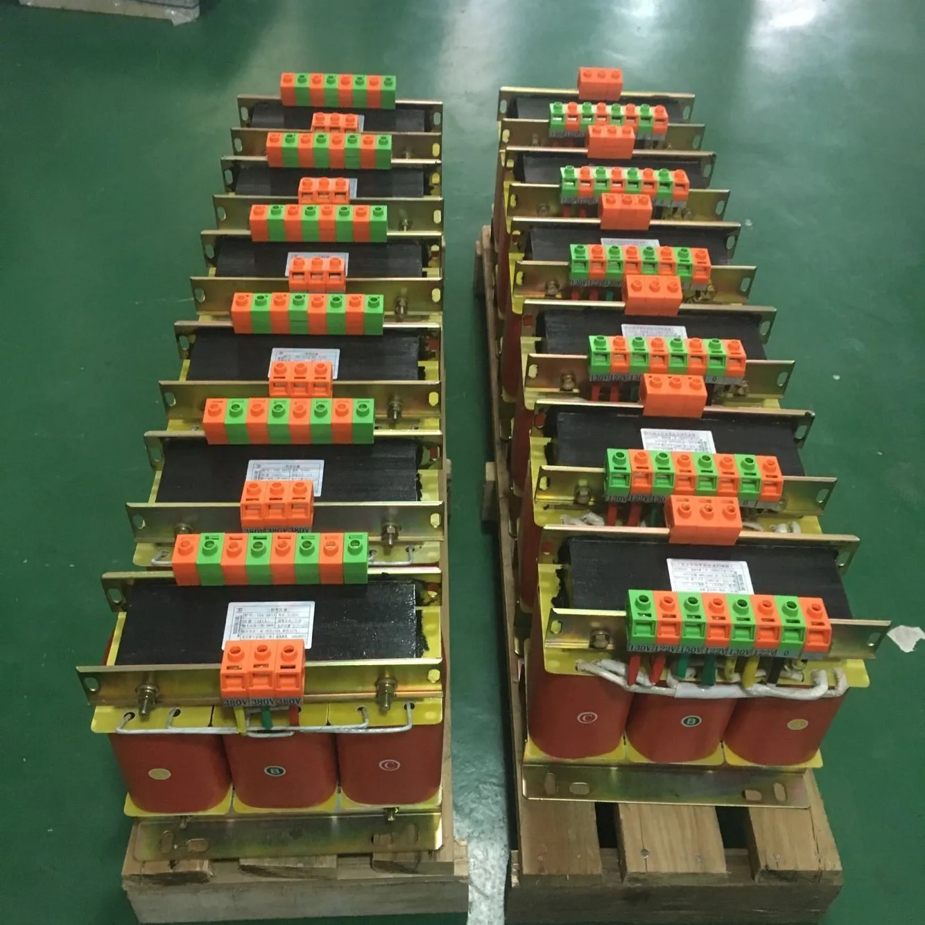 15KVA three phase Buck Transformer 220V to 380V custom power supply