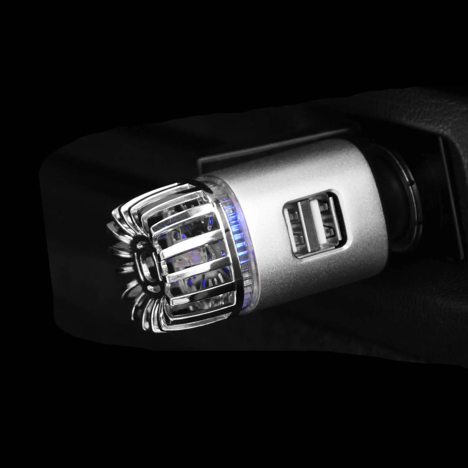  Автомобильные аксессуары Мини Портативный персональный двойной USB OEM производитель низкий уровень шума отрицательные ионы автомобильный очиститель воздуха