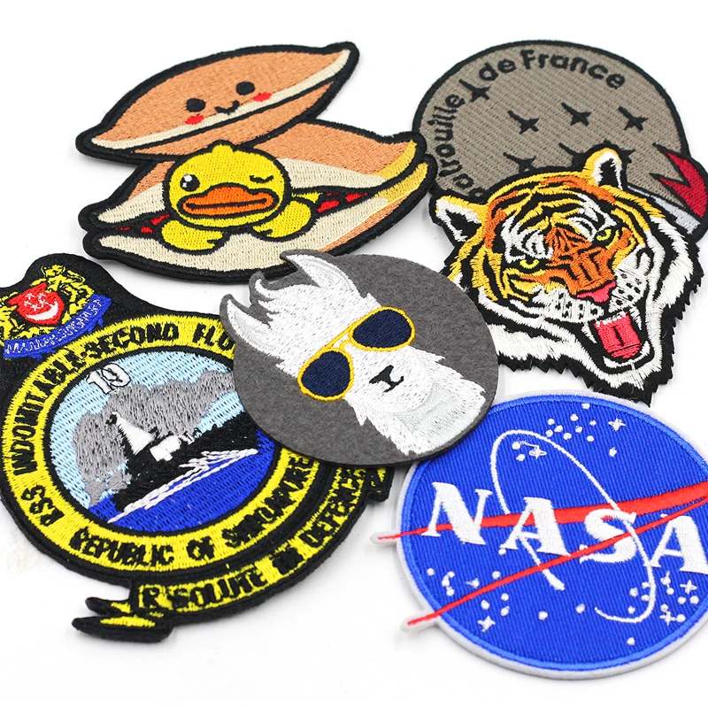 Wholesale new design  custom logo 3d embroidery patch personalized embroidery patch for clothes