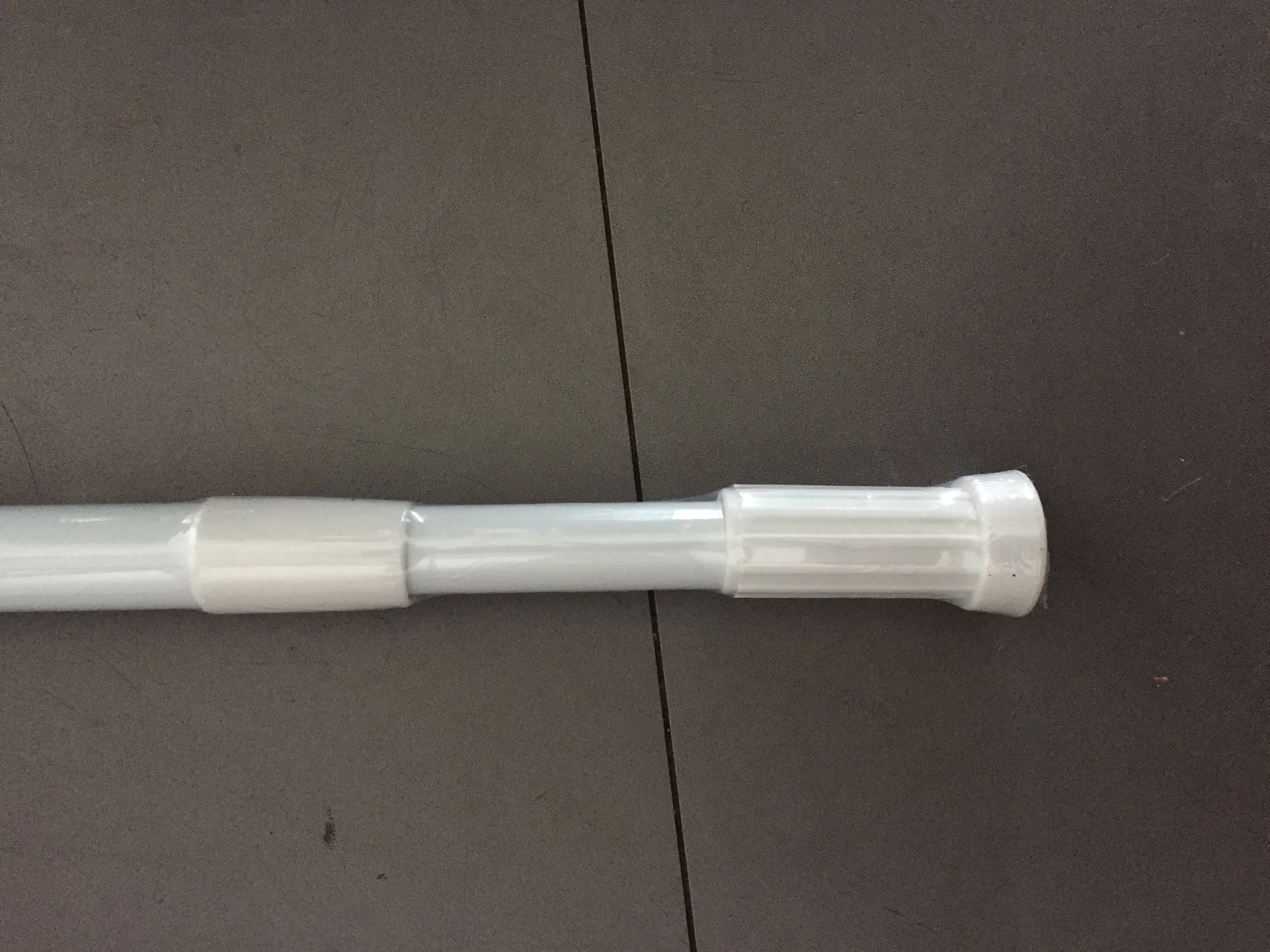 Aluminium extend-retract Straight Shower curtain rod Shrinked Polybag packing