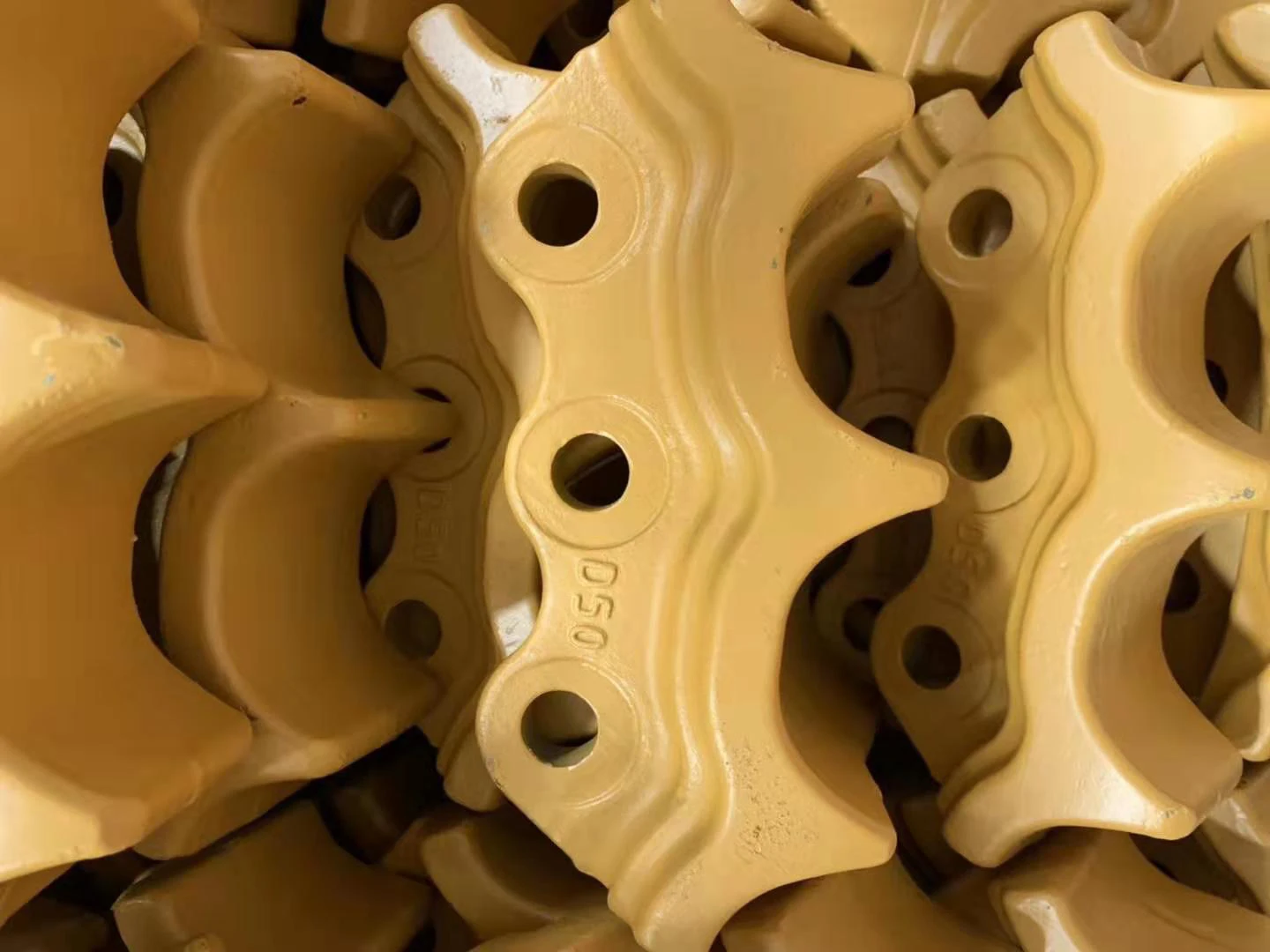Factory Price Undercarriage Parts Segment Group Bulldozer Segment Sprocket for D6R D8R D85 Dozer