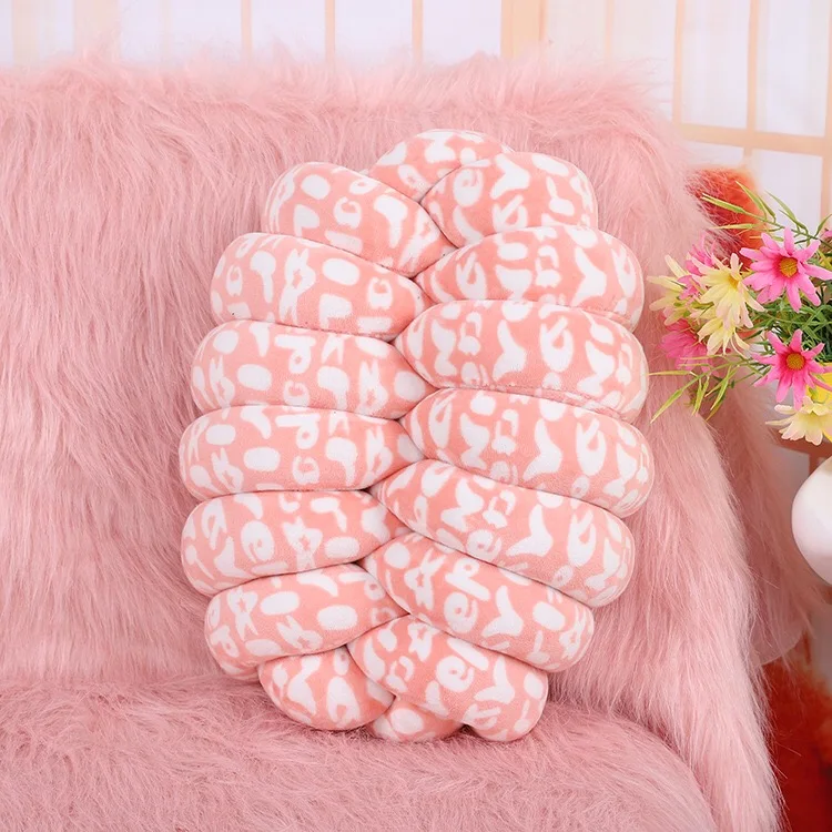 
2019 High quality velvet Round Designed Knitted Chunky Knot Ball Throw Pillow For Decoration 