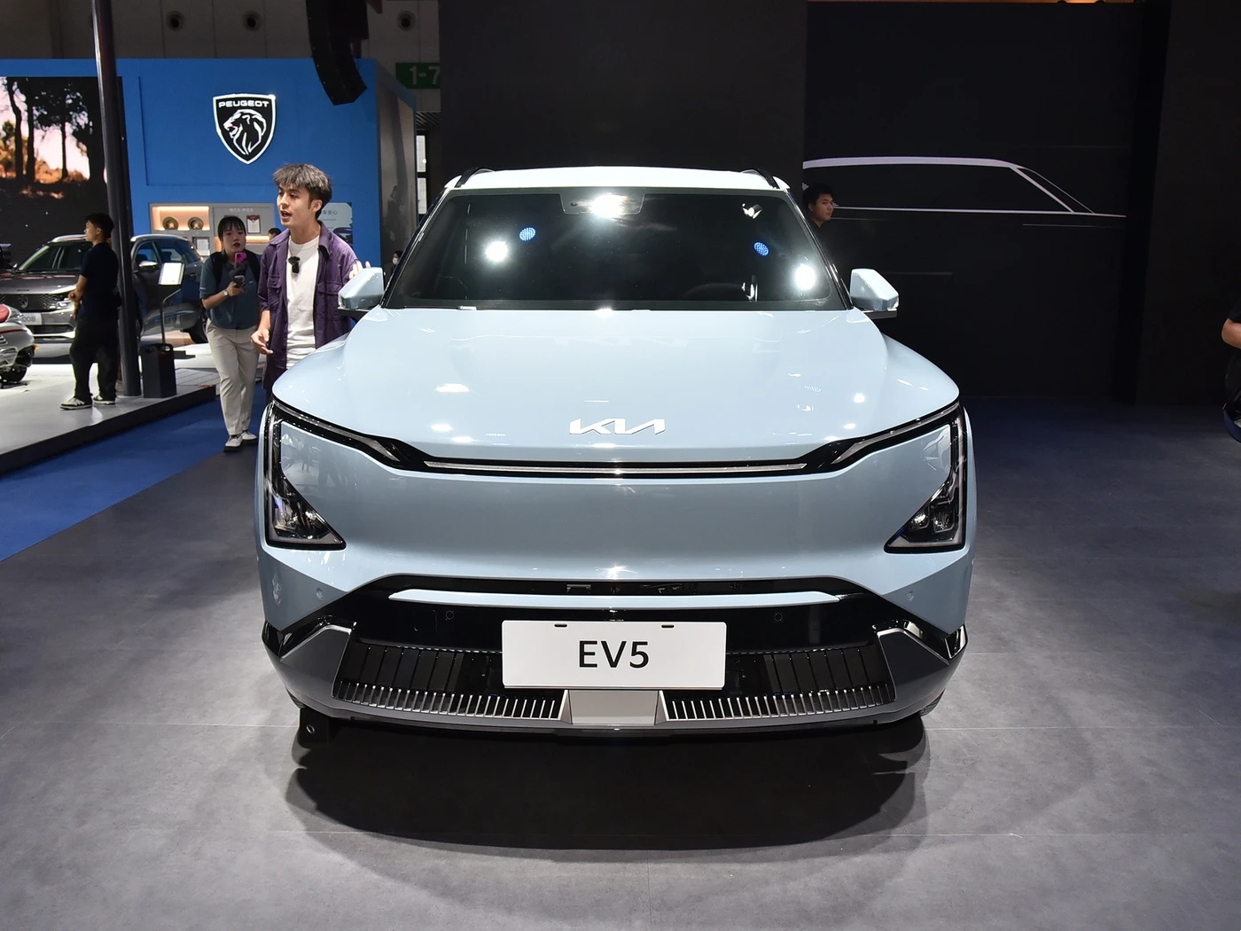 New in market 2024 electric car kia ev5 5 seat luxury SUV ev car 700km long range electric vehicle for adult kia ev 5 for sell