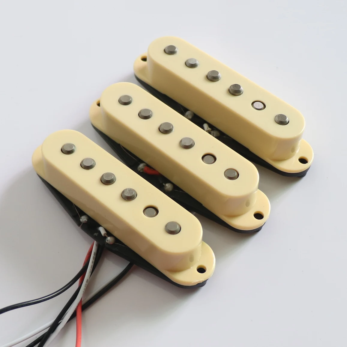 Wholesale Donlis DS24 1set Single Coil ST Electric Guitar Pickups with Chamfered Alnico 2 Rods