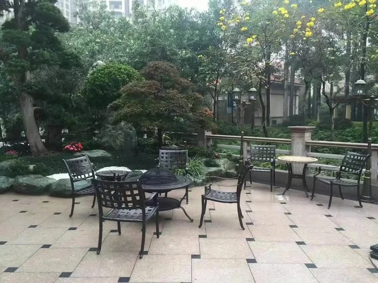 American UK Germany  aluminum small 4 people round outdoor  dining table chairs set wholesale garden patio furniture