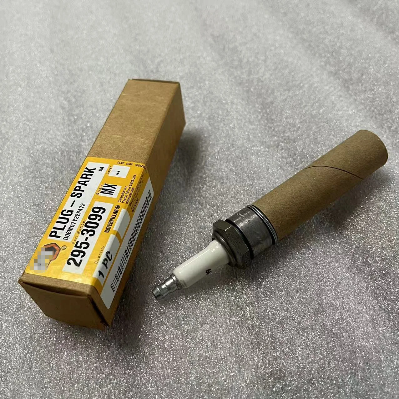 PLUG-SPARK D06M07Y22P472 295-3099 CATERPILLAR
