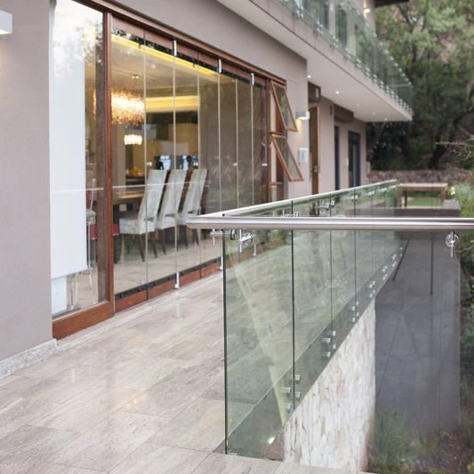 Guard Rail Standoffs Hot Sales Gelnder Balkon Design Glass Glass Handrail Stainless Steel/carbon Steel Tempered Glass Modern DBM