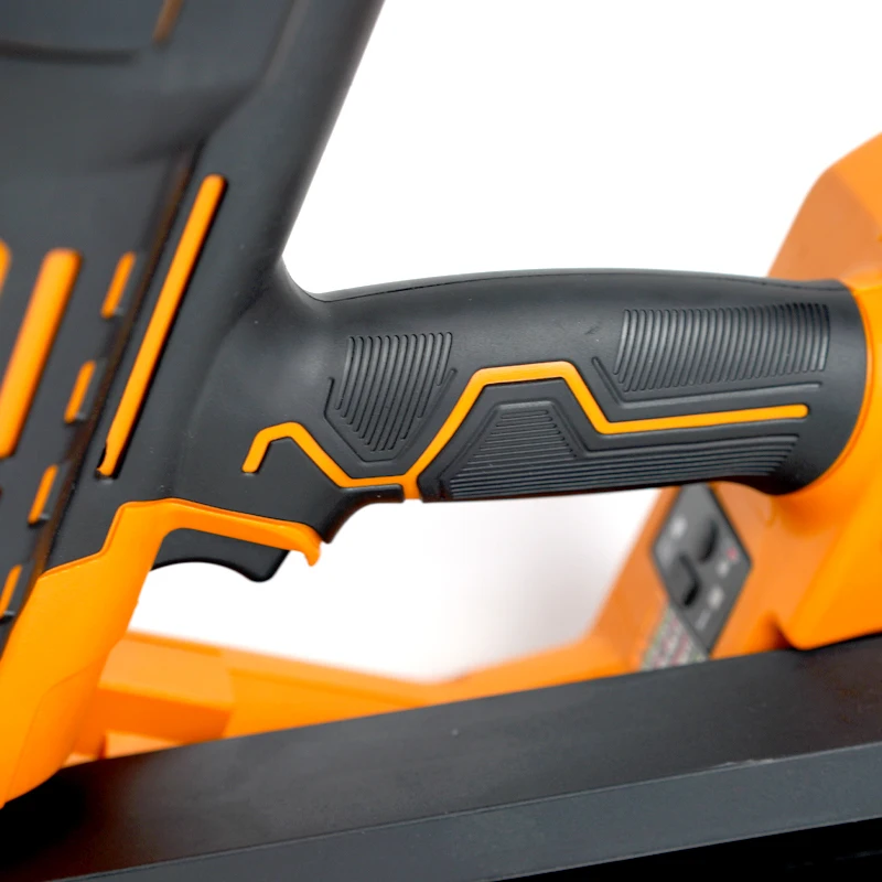 Cordless Clipped head framing nailer LD3490-Freeman