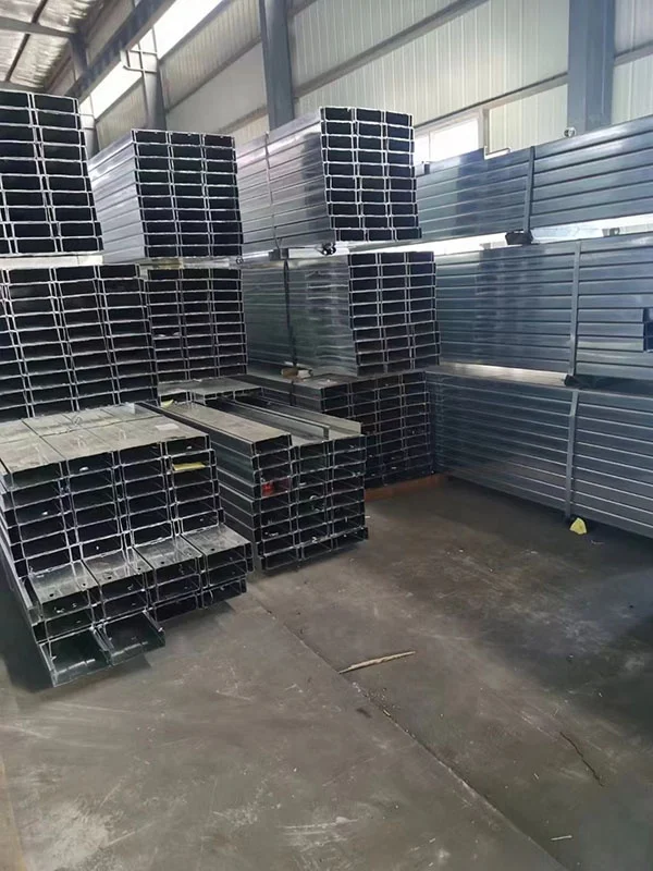 Modern Design 40x40mm Carbon Square Steel Pipe Hollow Section for Warehouse Use with Graphic Design Solution