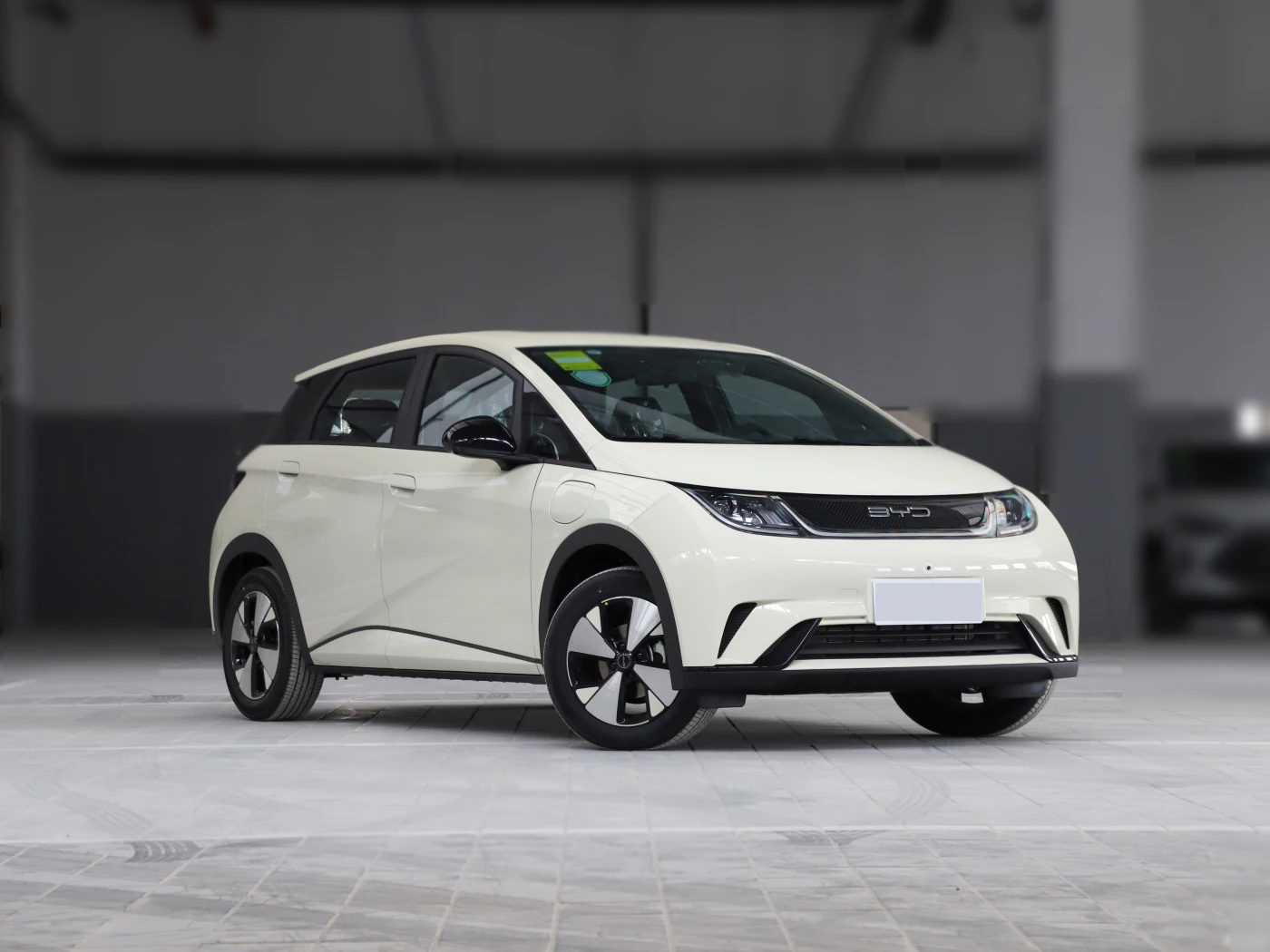 Low price mini engine BYD electric cars for adults new used cars for adult  Dolphin 2023 420km FREE 5 Doors 5 Seats EV