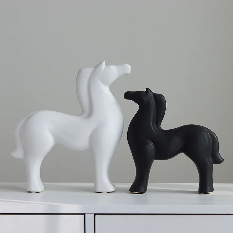 Modern Art Crafts Ornaments Nordic Ceramic Horse Home Decoration Ceramic Artware Room Decor Office Desk Accessories