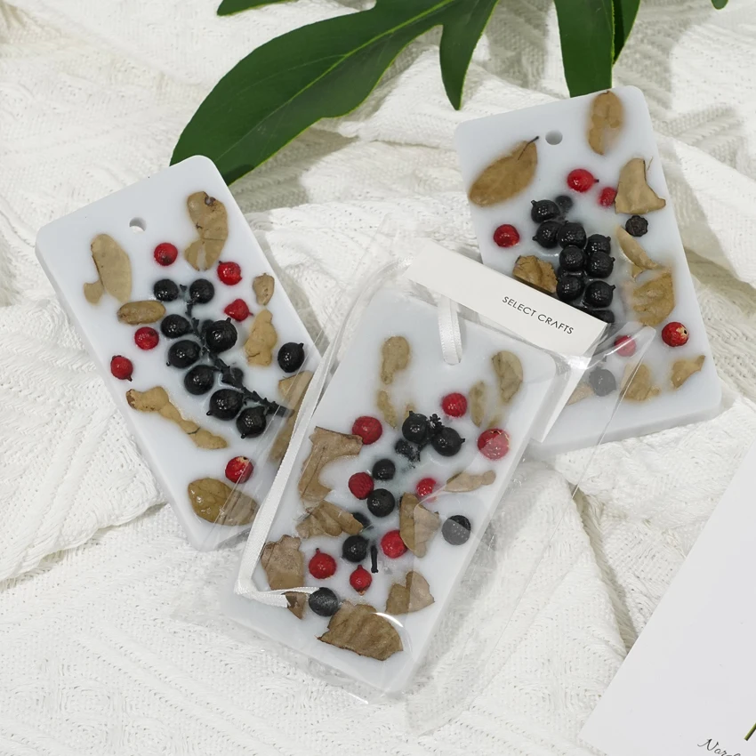 Newest Wholesale Personalized Custom Handmade Dried Flower Home Decor Aroma Hanging Botanical Wax Tablets