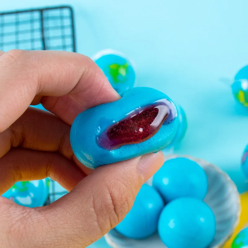 Popping Sweet Sour and Creative Soft  Gummy Candies Party Snack Food Sandwich Gummy  3D Tridimensional Earth Gummy Candy