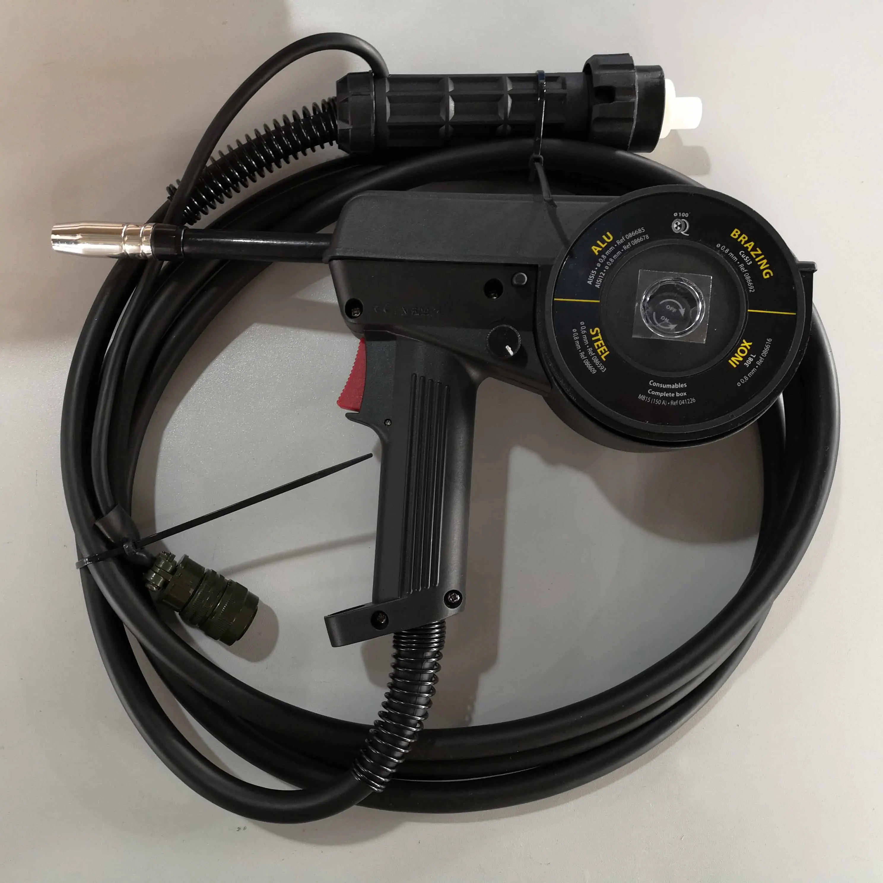 Сварочная горелка с газовым охлаждением MIG MAG CO2 15AK 24V нажимная алюминиевая катушка пистолет Европейским адаптером индивидуальная вилка