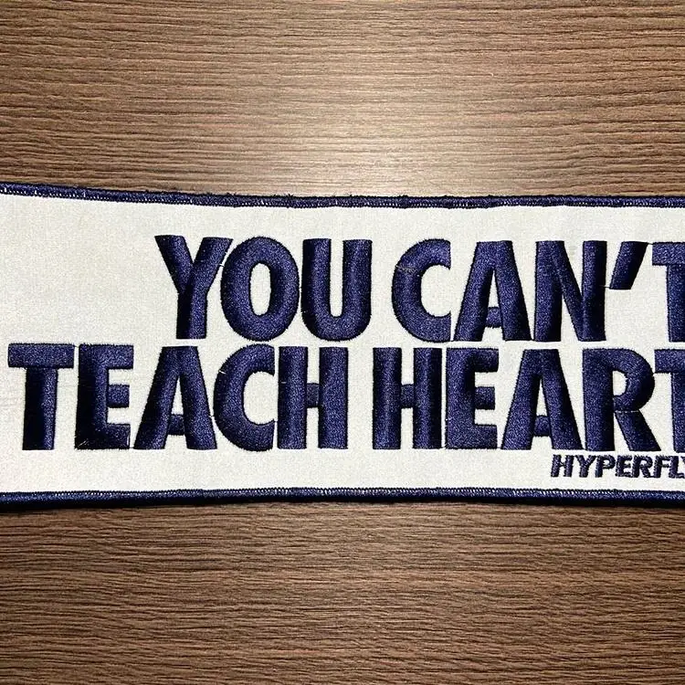 Custom Reflective Fabric Hook and Loop with Hot Press Letter Logo Embroidery Patches for Garment