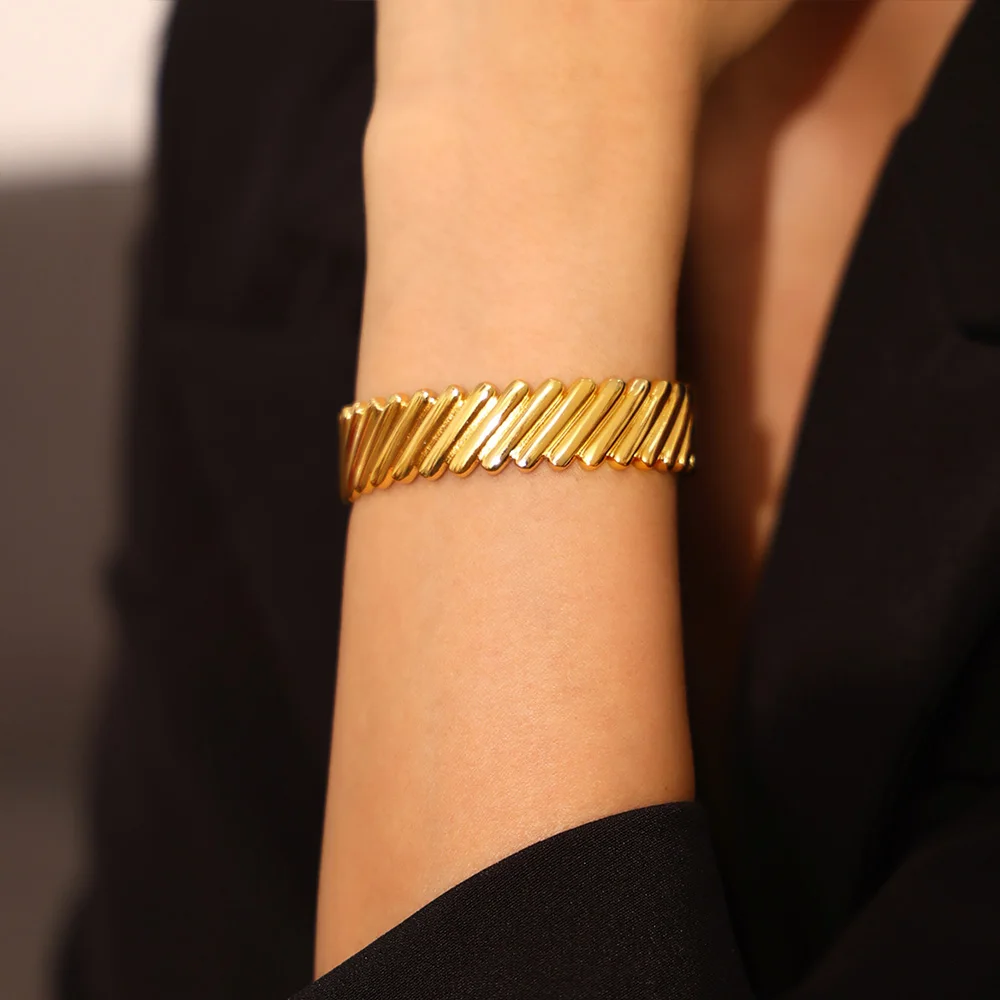 Texture splicing irregular bracelet opening design copper plated 18k real gold retro personality female