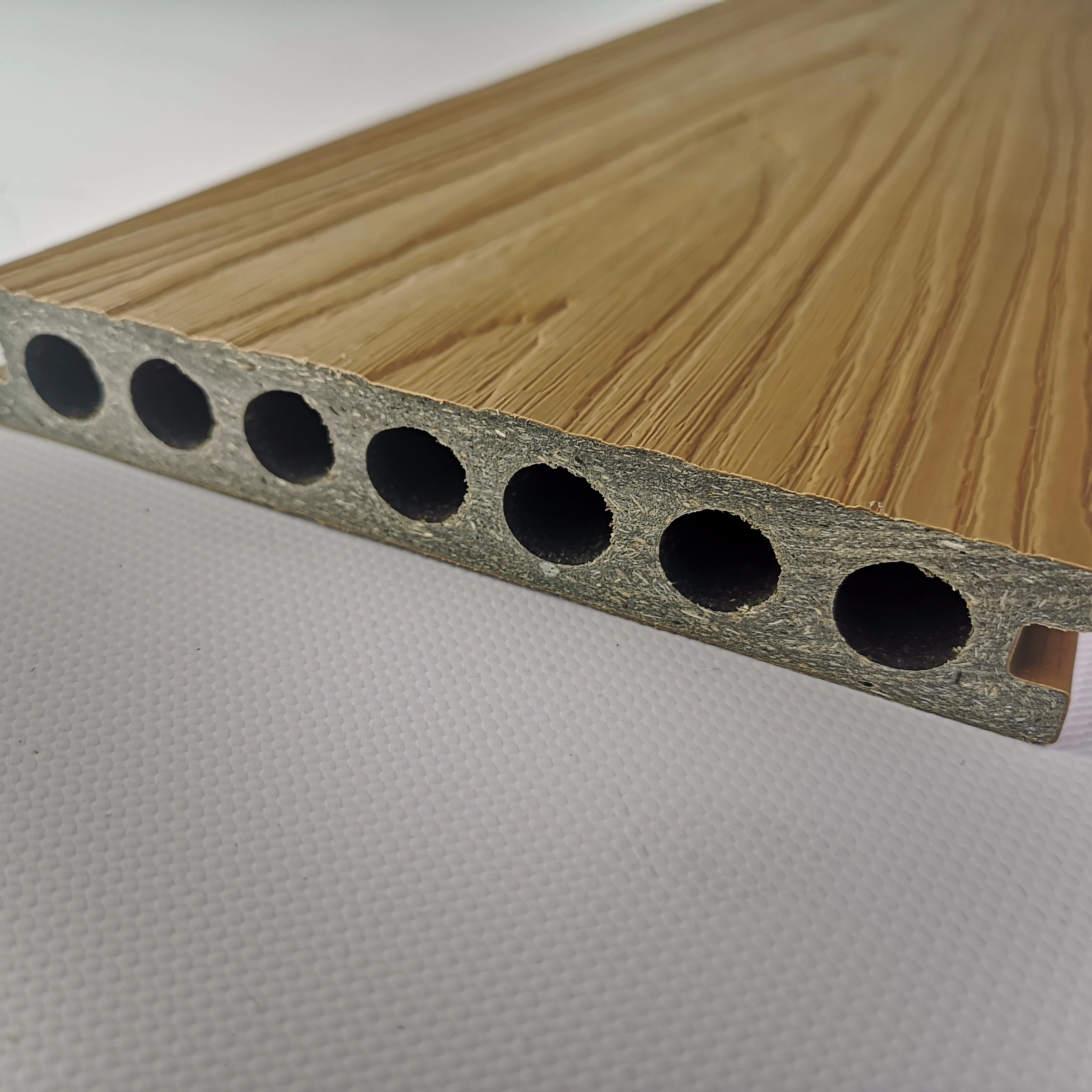 
wholesale strong light outdoor interlocking eco-friendly recycle garden terrace wood plastic composite flooring WPC decking 