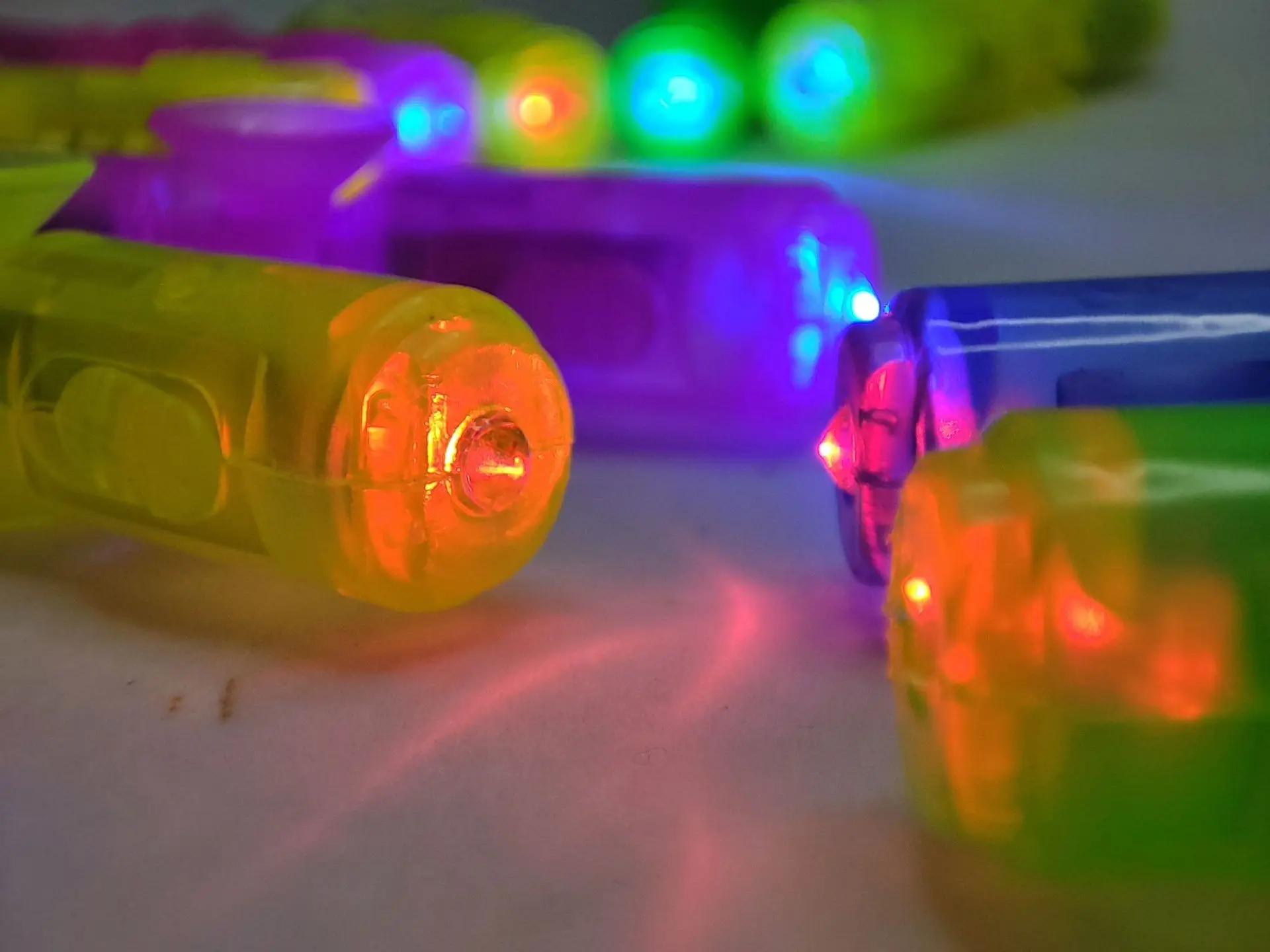 Amazon Color Crystal Flight Pressure Relief Fingertip Toys Hand Spinner Gyro Ball Ball Pen Finger Rotary Led Flashing Toy Pen