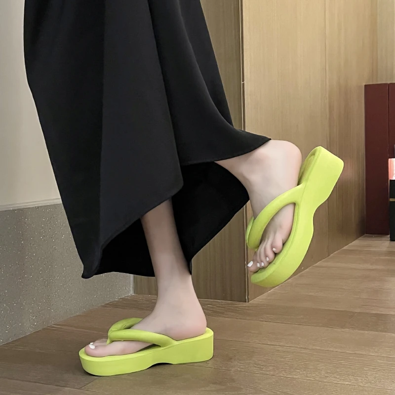 Factory Sale Various Flip-Flops Ladies Shoes Slippers Design Summer Outdoor Beach Slippers Flip Flops