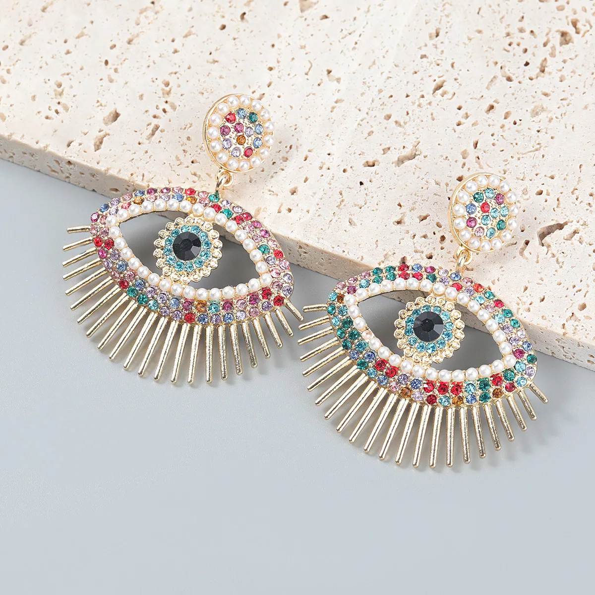 Exaggerated Retro Party Earrings in Europe and America Fashion Colored Diamond Alloy Set with Pearl Eyes Earrings for Women