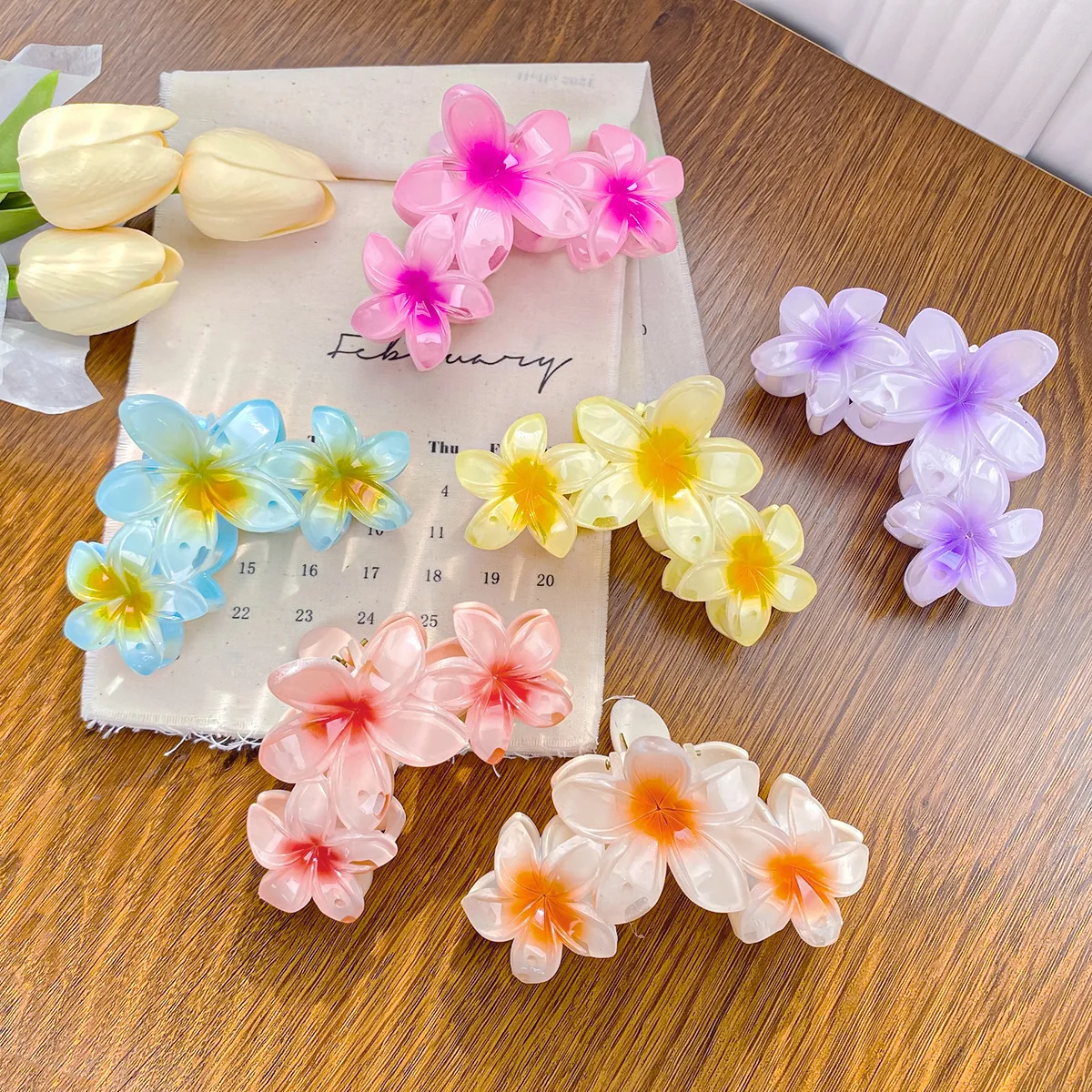 Factory Wholesale 11cm  Candy Color Plastic Flower Hair Claw Clips Large Hair Claws For Women Girl