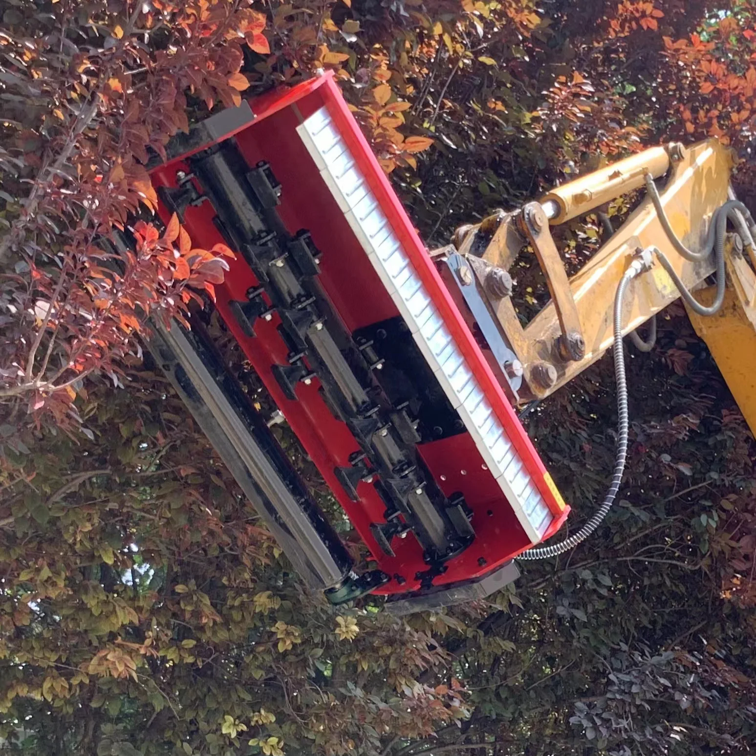 Factory Direct Agricultural Flail Mower and Branch Shredder Suitable for Small Excavators, Skid Steer Loaders, Tractors, Etc.