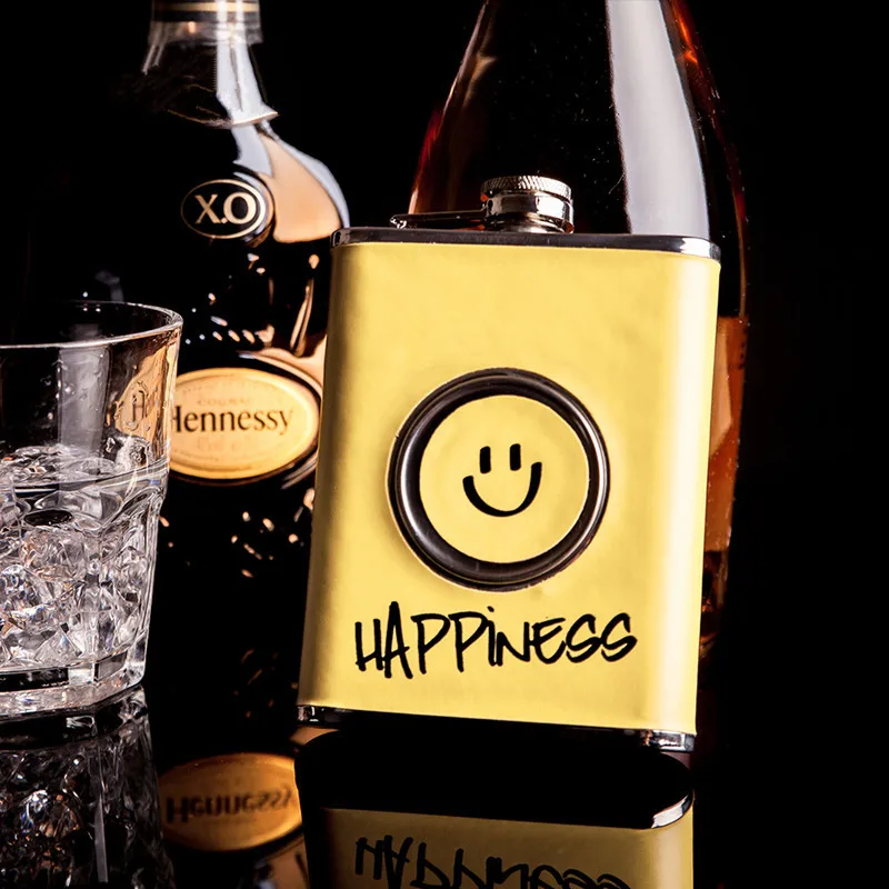 Customizable Logo Wholesale 6oz 8oz Stainless Steel Whiskey Hip Flask Set For Men Gift Box Packaging