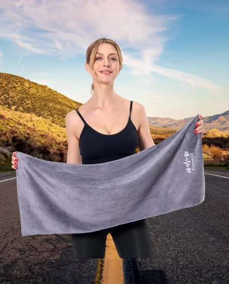 Fitness workout sweat towels quick drying microfiber custom logo hooded fits over gym bench towel