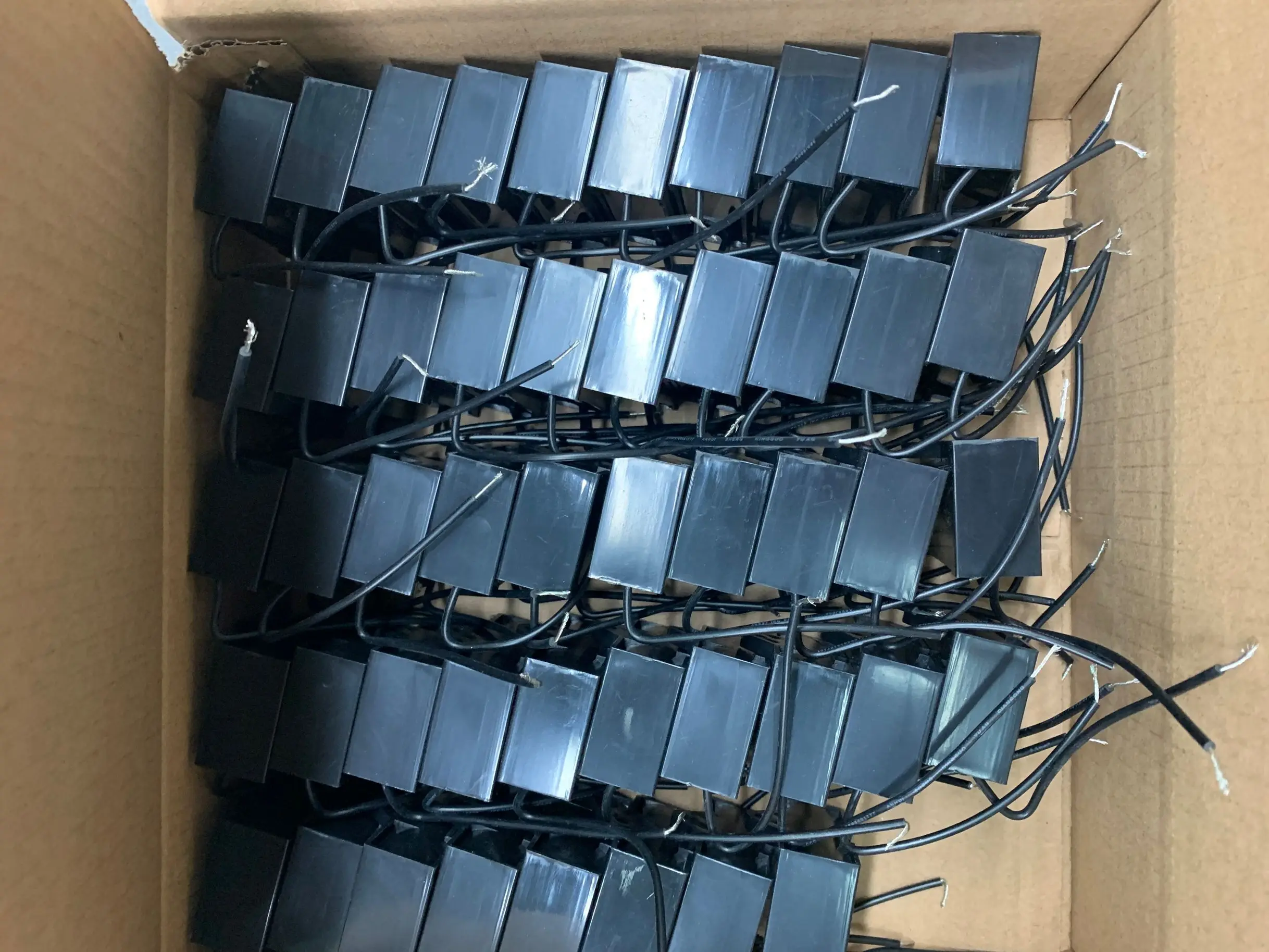 Cbb61 250V 450V Run Capacitor with Wires pins needles for Fan Motor hot sale