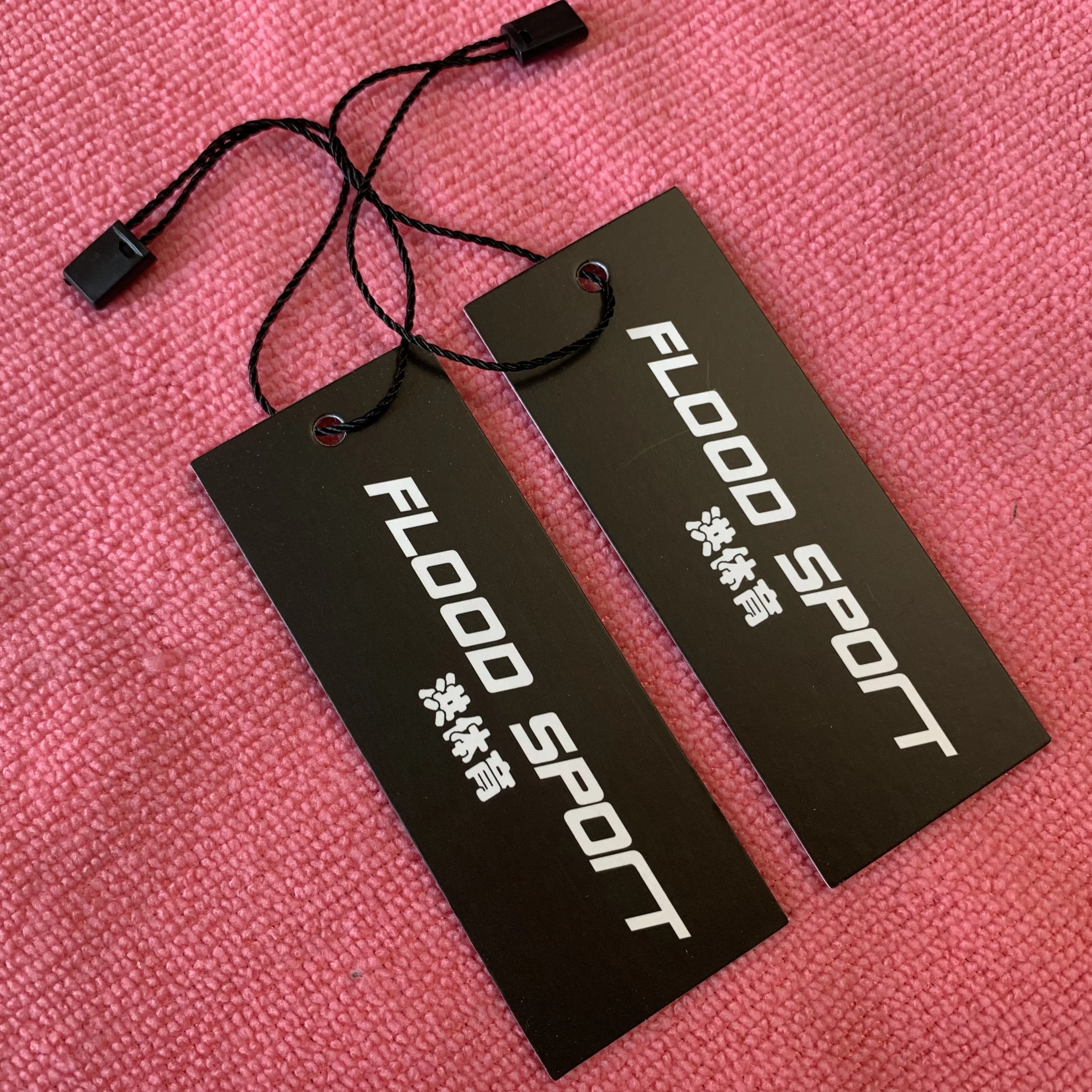 Printing branded paper hangtag with plastic lock tag,matte surface cardboard swing tag for clothes