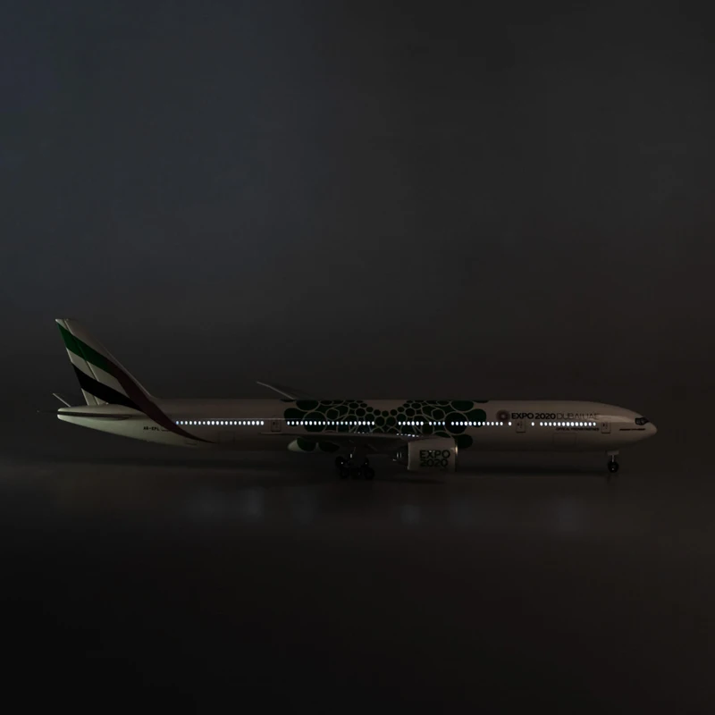 New Arrival Top Toy for Kid Large 47cm Boeing 777 EXPO 2020 DUBAI/UAE Plane Model Airplane Scale Model Aircraft business gift