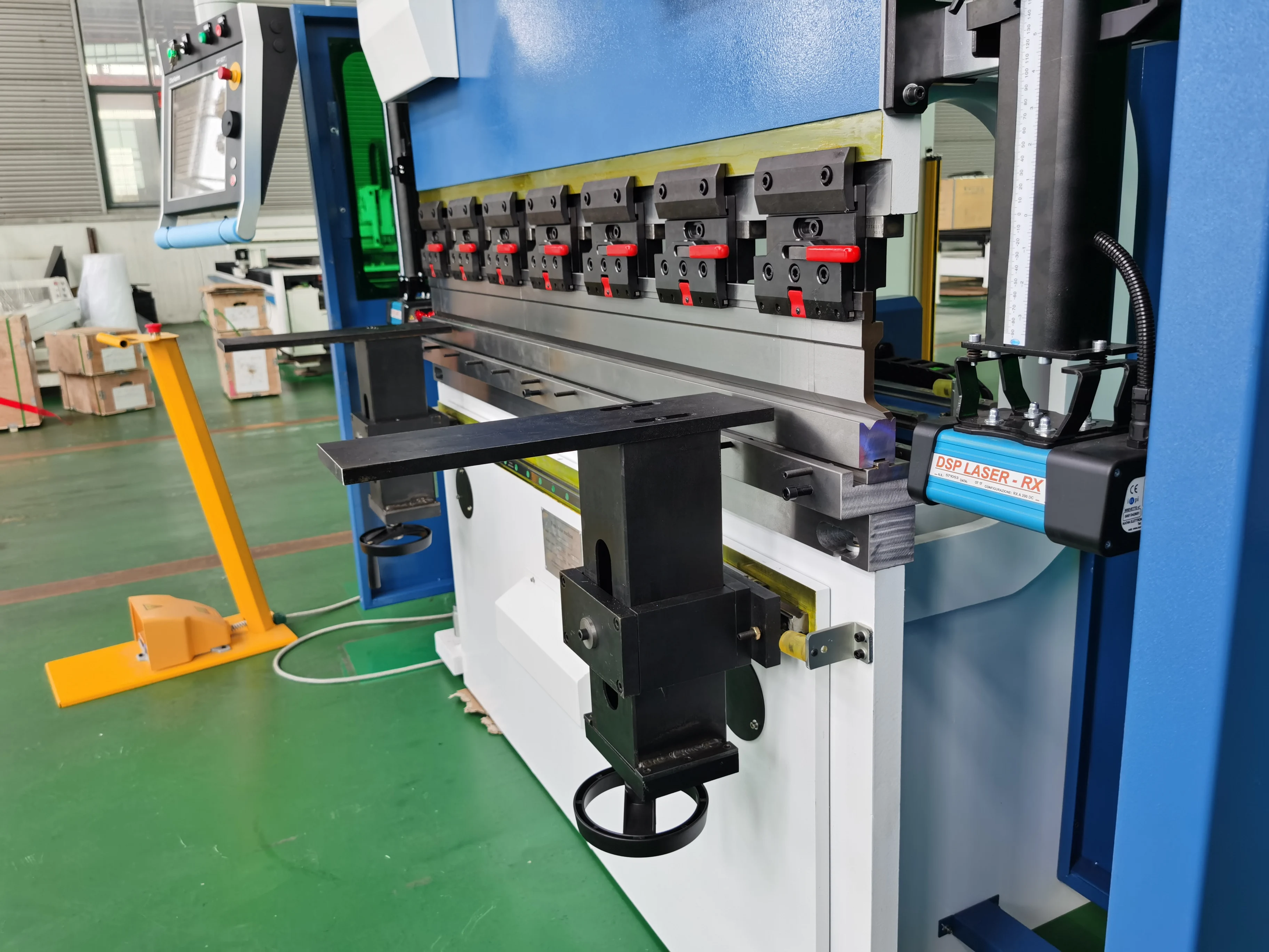  40T 1600mm automatic hydraulic CNC bending machine press
