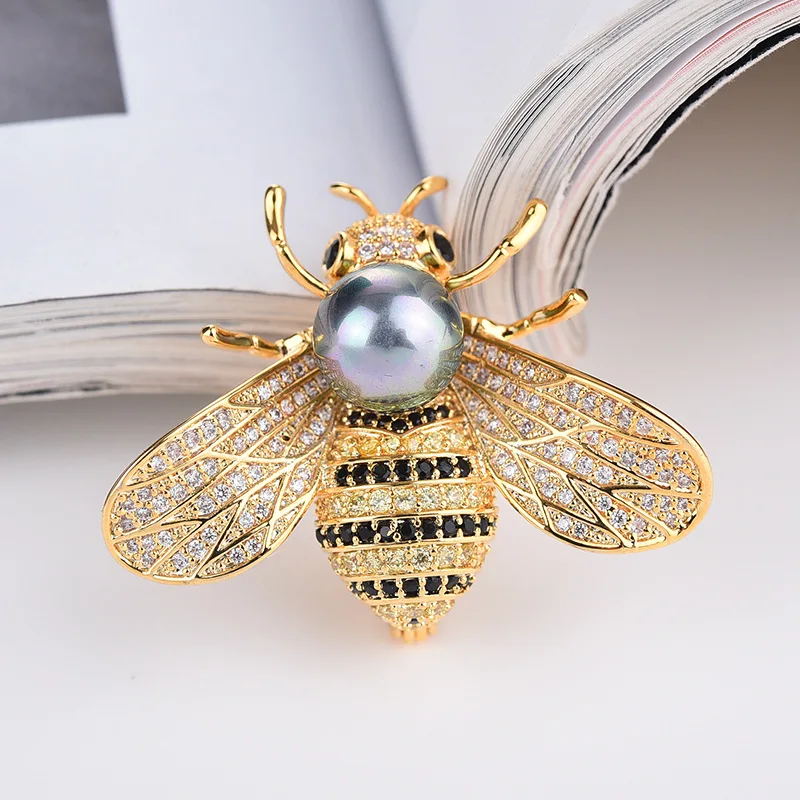 Factory wholesale cubic zirconia platinum plated jewelry micro pave crystal rhinestone bee copper brooch