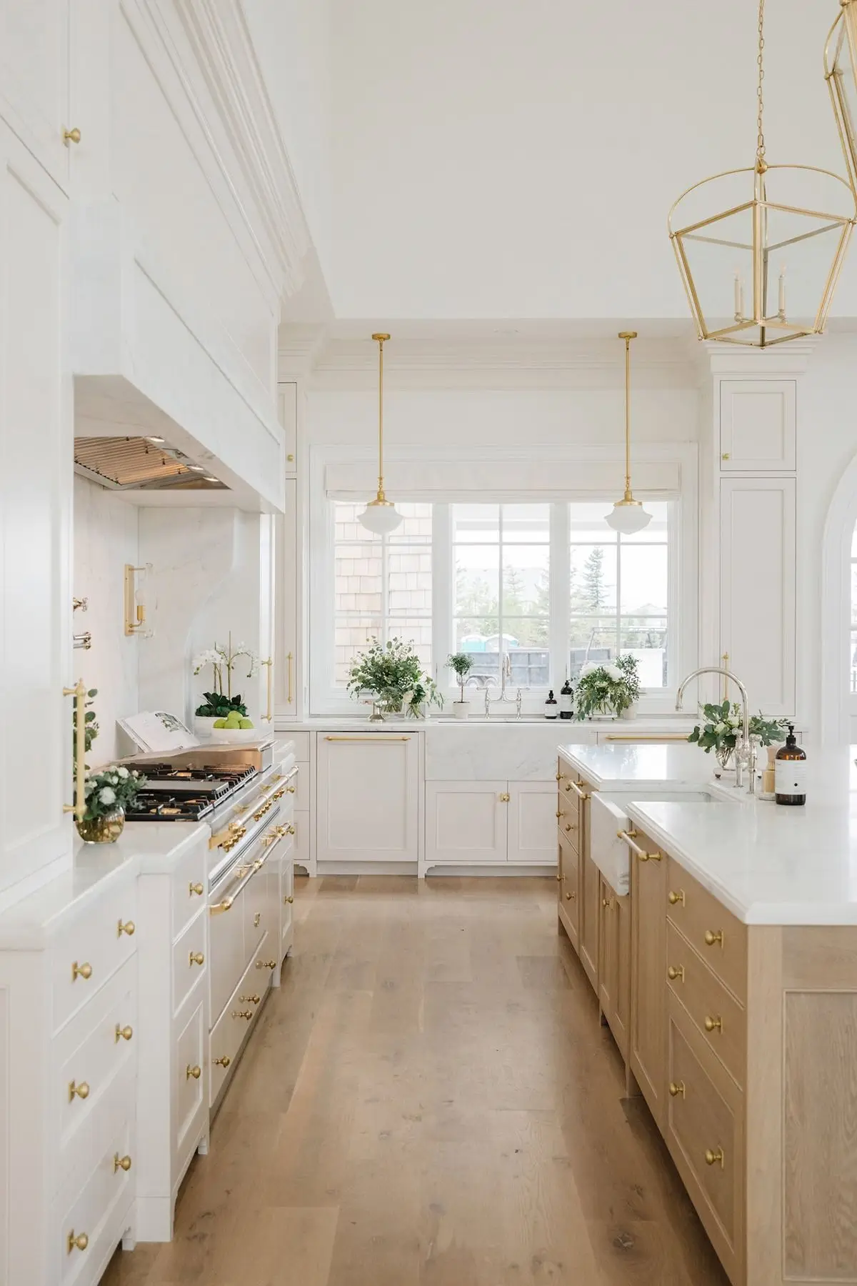 CBMMART Custom wooden cupboard cabinetry set design ready to assemble modern lacquer finish wood kitchen cabinets for home