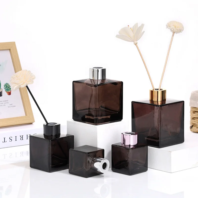 50ml 100ml 150ml 200ml Manufacture Direct Wholesale Luxury Aroma Reed Diffuser Square Glass Aromatherapy Bottle Diffuser