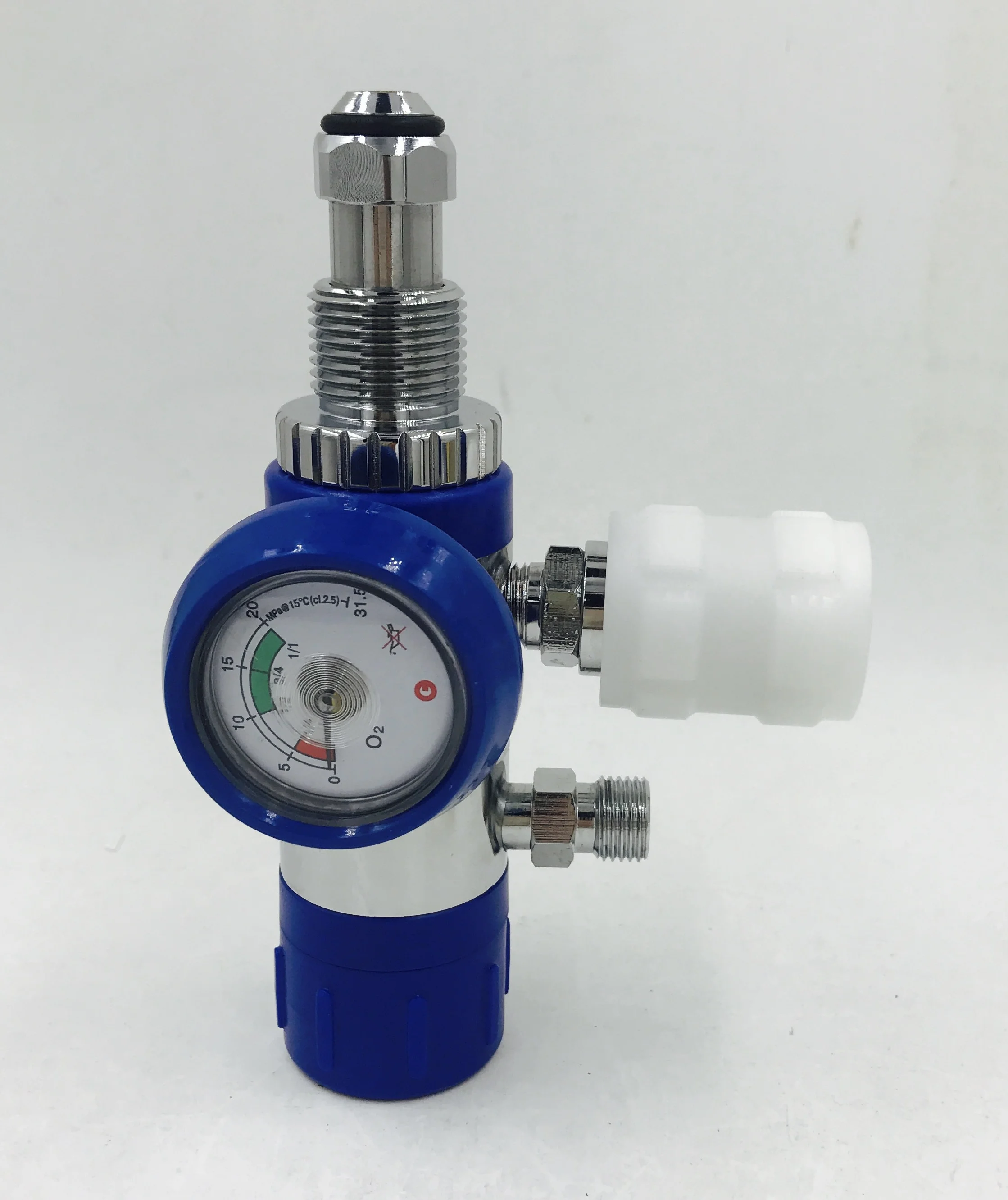 Good price bullnose medical gas pressure regulator GCE type medical oxygen regulator for cylinder