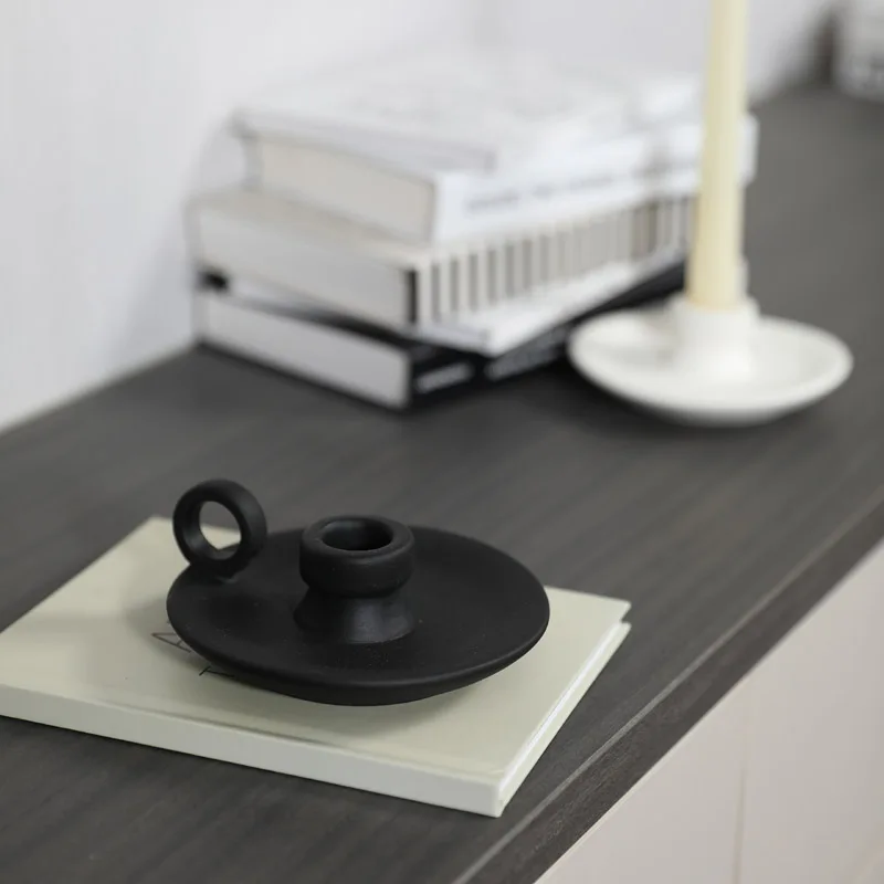 New Unique Decorative Candlestick Ornament Living Room Nordic Circle Candle Stand Display Home Decor Ceramic Candlestick Holder