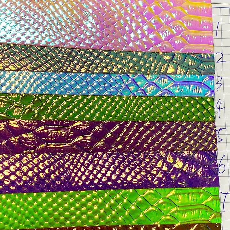 Crocodile Design Textured Embossed Holographic PU Synthetic Leather for Making Shoes/Bags/Handbags/Crafts
