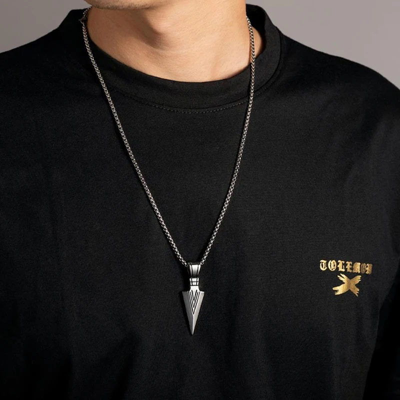 Vintage Stainless Steel Pendant Jewelry Hiphop Long Chain Spearhead Necklace Punk Style Arrowhead Necklace for men