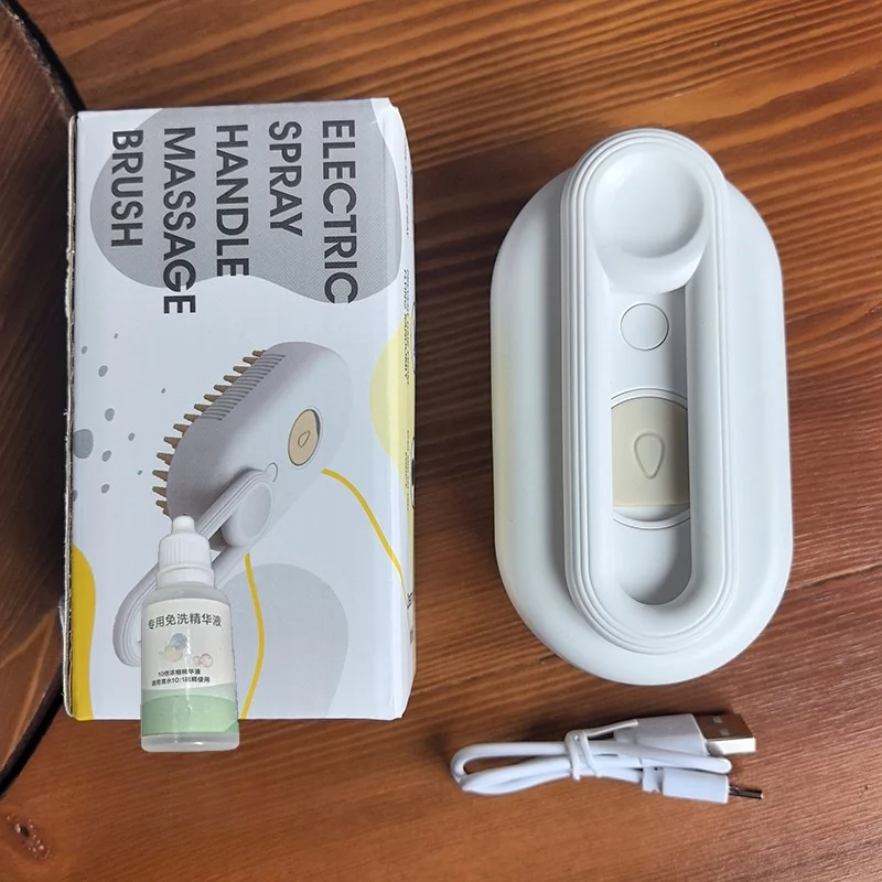 Dogs and cats pet spray massage comb one-touch spray anti-flying hair comb bath brush hair removal pet supplies