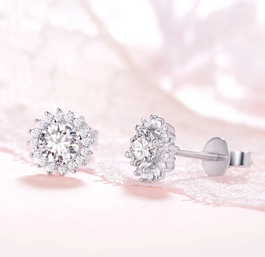 Модные ювелирные изделия 2021 синтетический бриллиант 1ct 2ct Earstuds 925 стерлингового серебра шпильки набор серьги в виде цветов