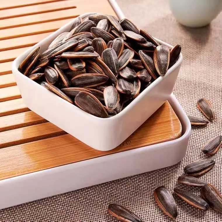 Wholesale Cooked and Striped Sunflower Seeds for Human Consumption in Premium-quality with Price