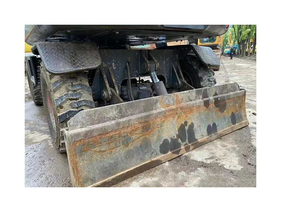 Factory Sale Various Popular Product Wheel Excavator Hyundai Used Japanese Small Excavator Mini