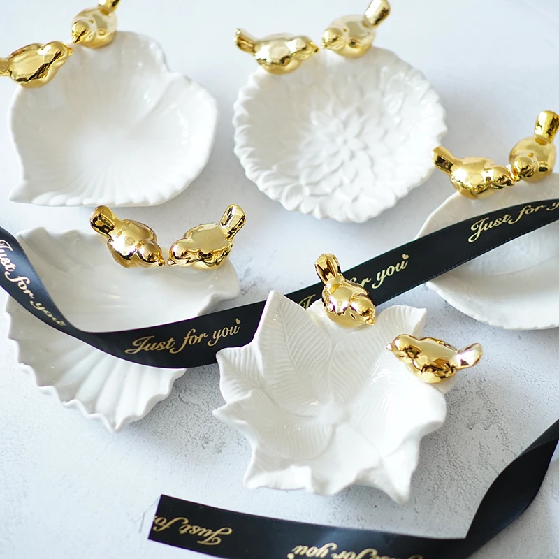 Promotional Sale Ceramic Shell Shape Ring Necklace Accessory Display Jewelry Dish Tray