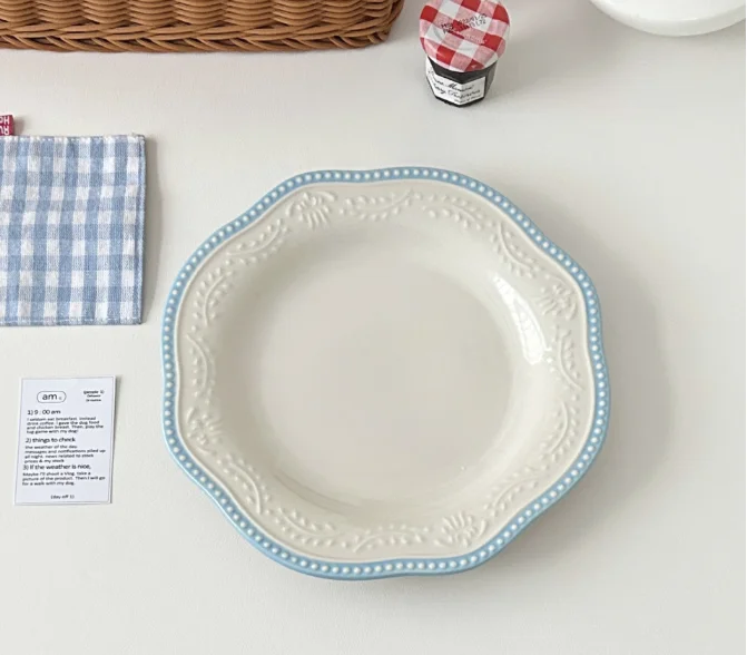 wholesale wedding Vintage lace relief plate ceramic tableware Western plate dessert plate for home bar Restaurant