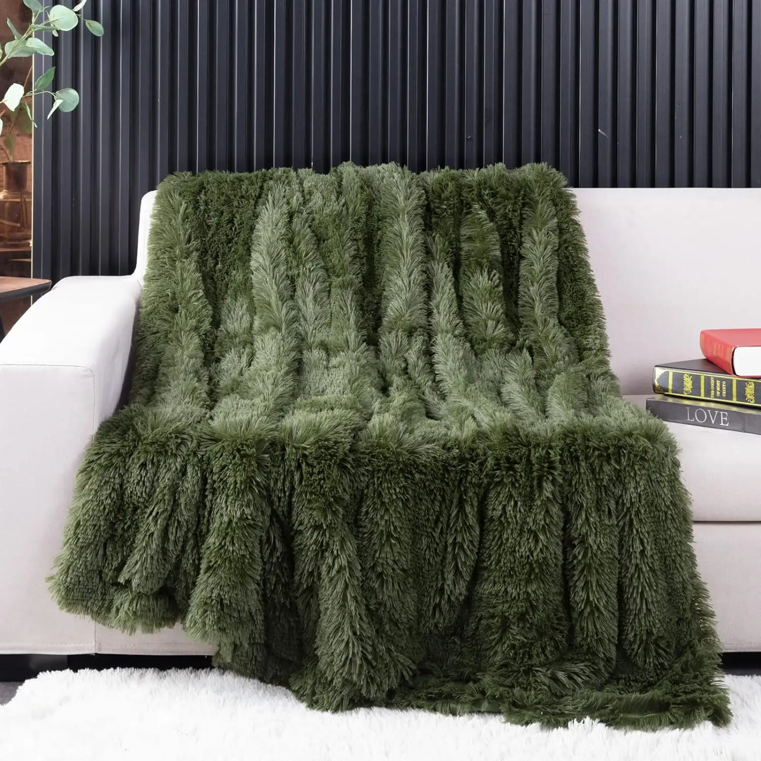 Green Faux Fur Throw Blanket 2 Layers Cozy Plush Fluffy Blanket Furry Fuzzy Warm Cute Shaggy Blanket for Fall Bed Living Room